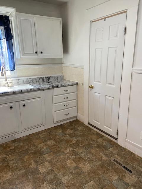 872 12th Street Property Photo 8