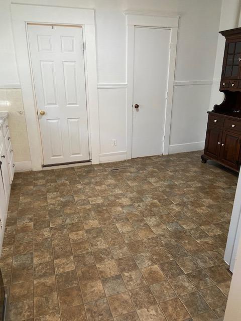 872 12th Street Property Photo 9