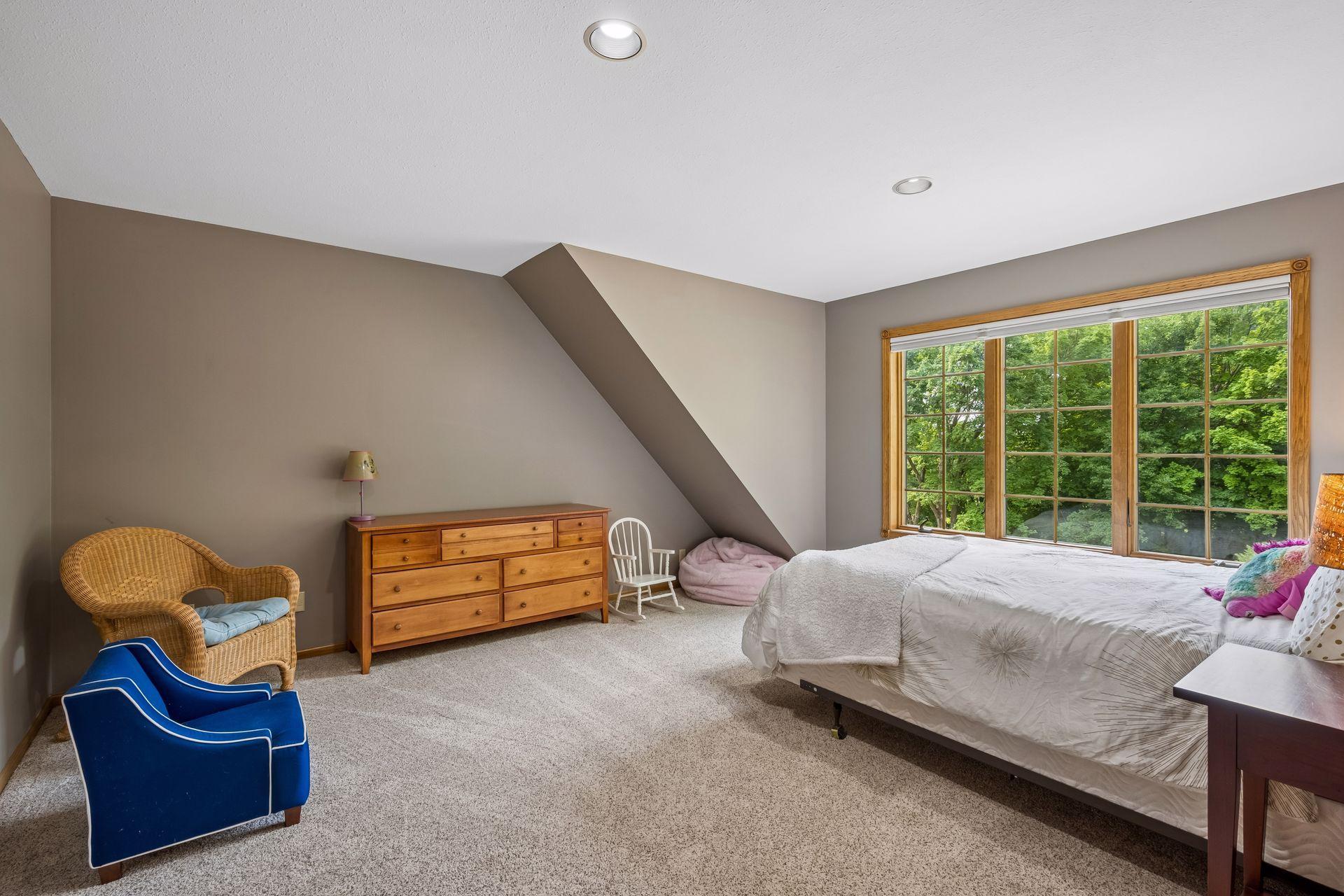 2510 Hamlin Avenue Ne Property Photo 46