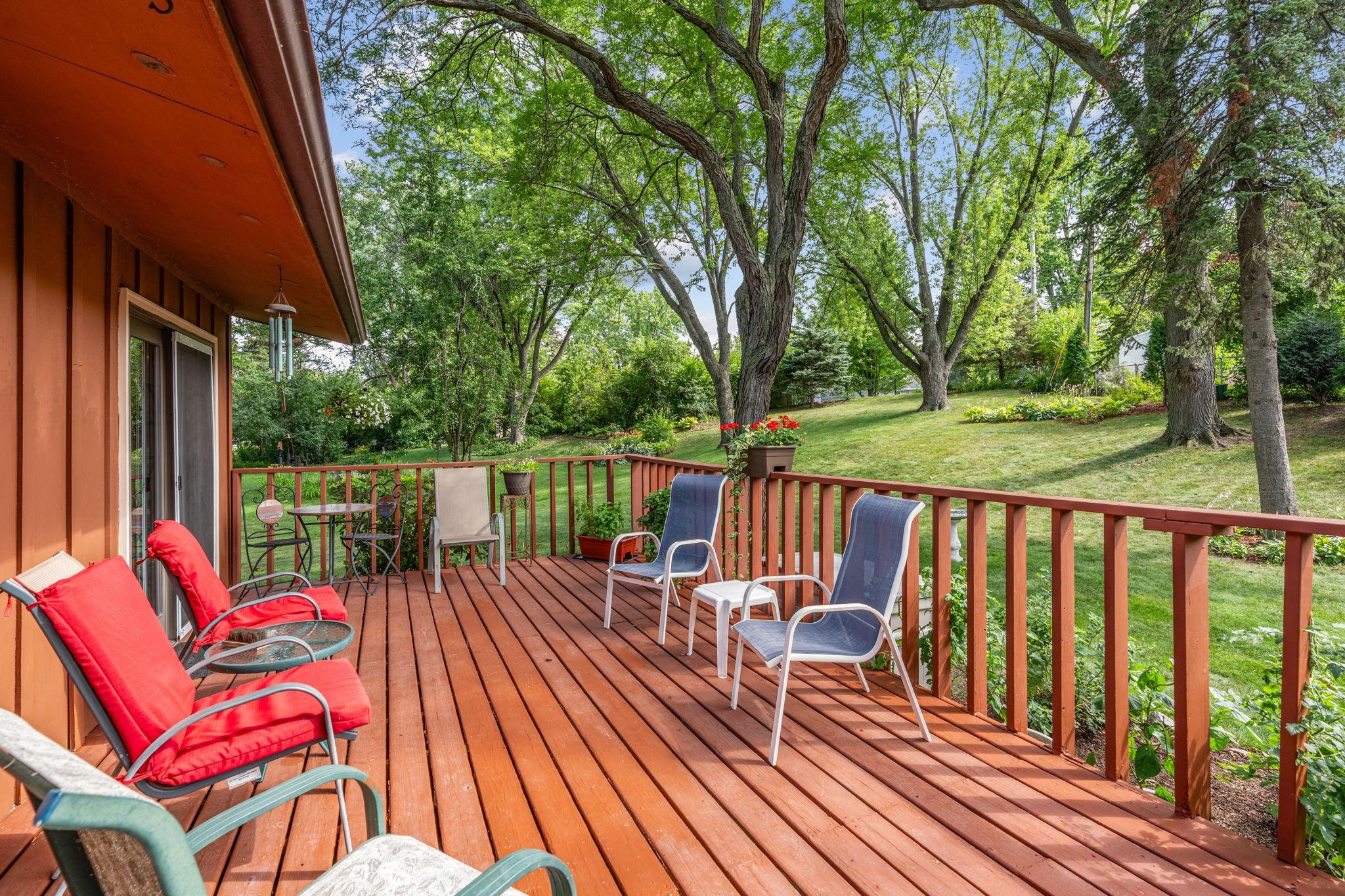 6041 Sumter Place N Property Photo 10