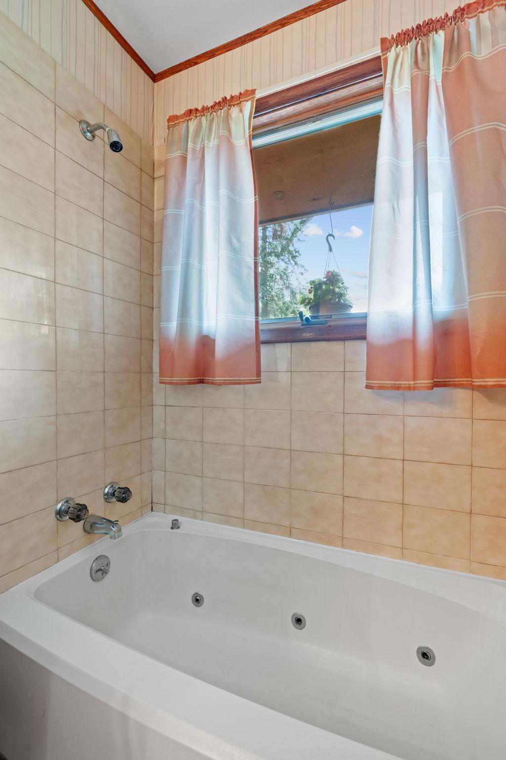 6041 Sumter Place N Property Photo 40