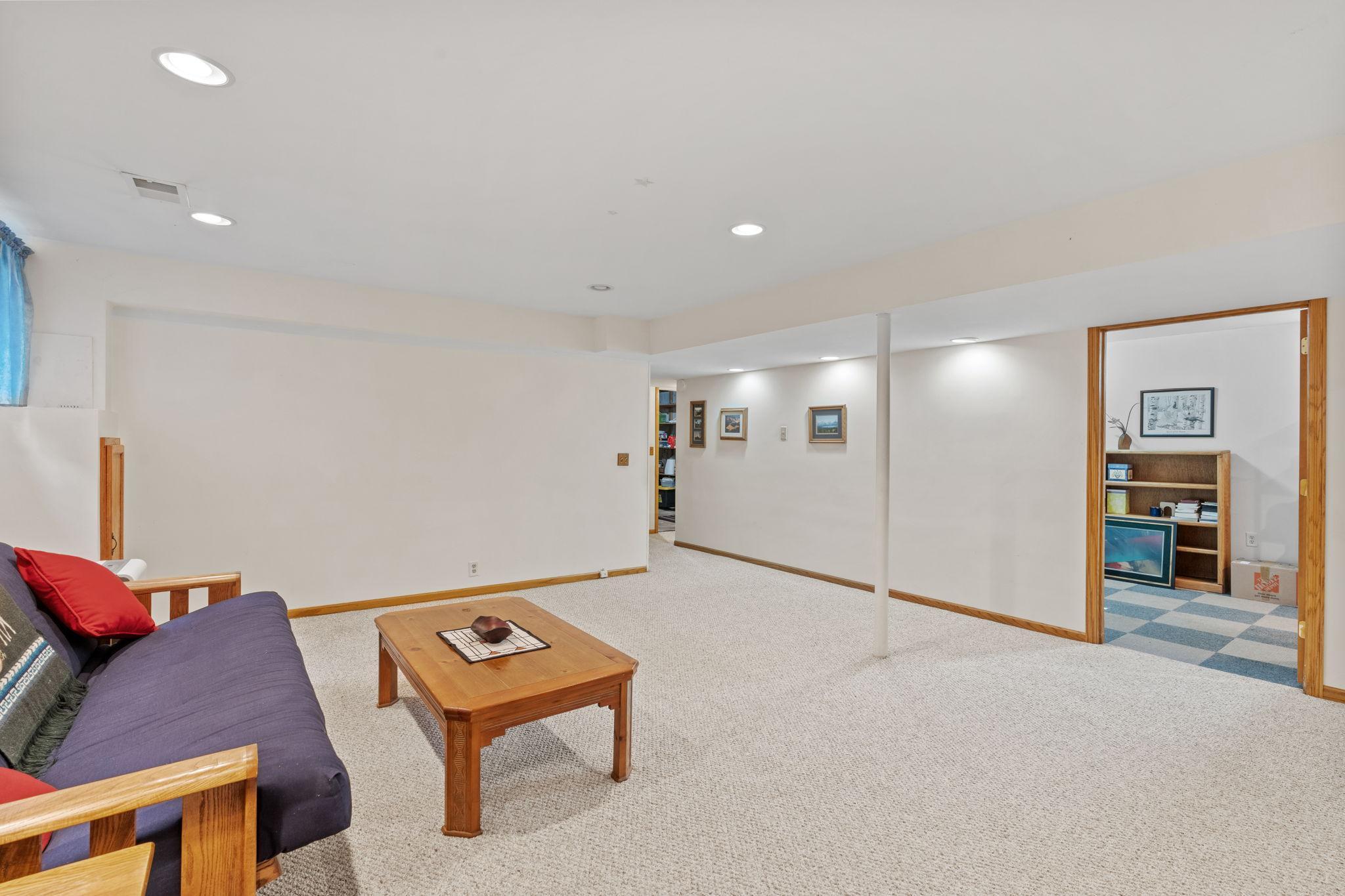 6041 Sumter Place N Property Photo 42