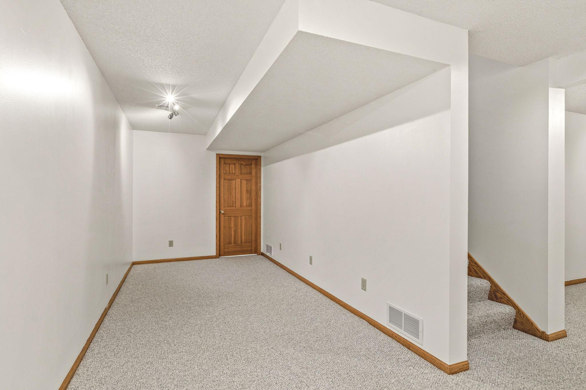 13024 Garrett Lane Property Photo 40