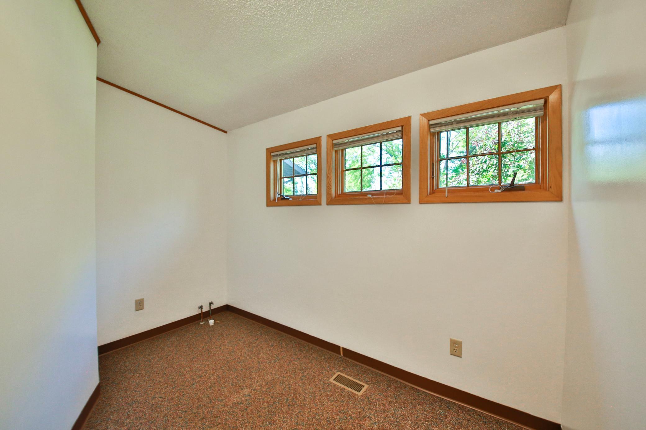 9 Birch Street Ne Property Photo 7