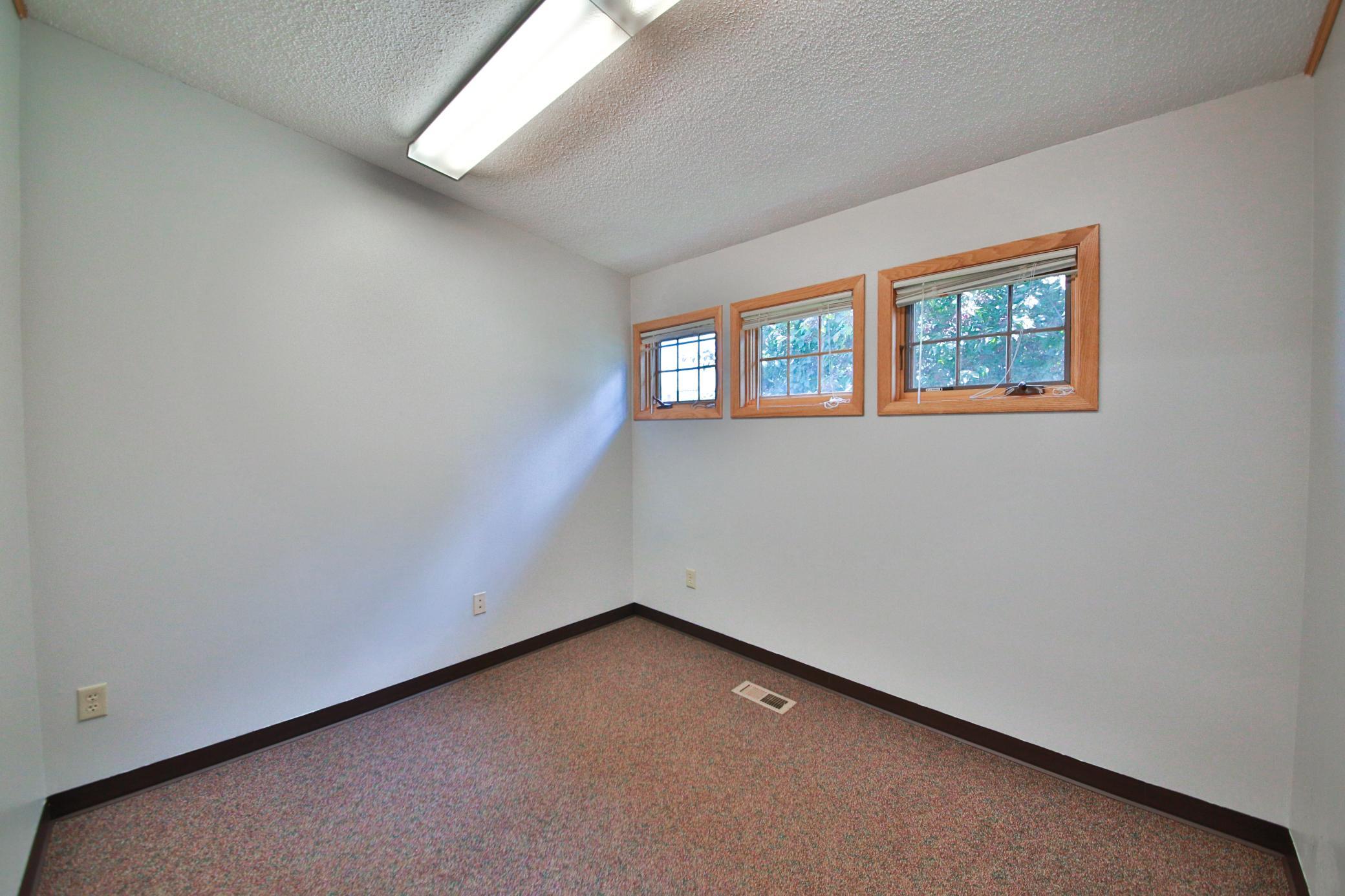 9 Birch Street Ne Property Photo 10