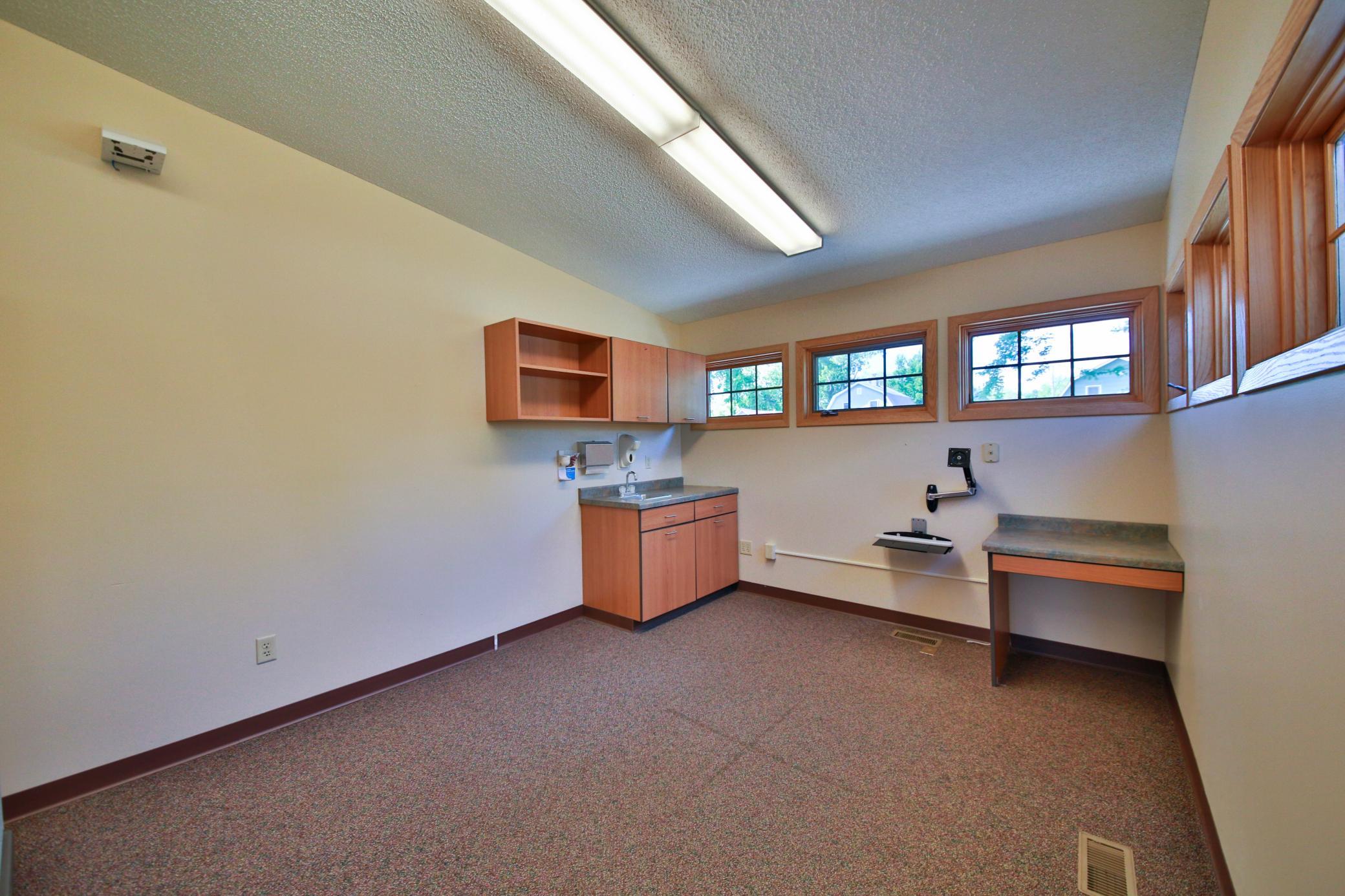9 Birch Street Ne Property Photo 25