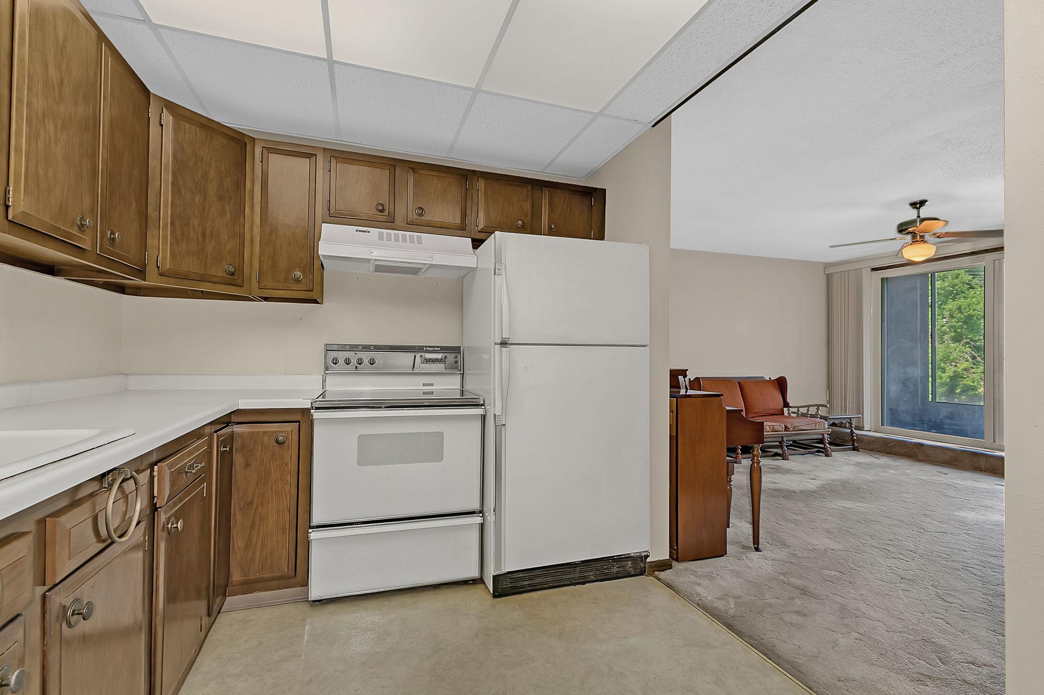 230 5th Avenue N C5 Property Photo 5
