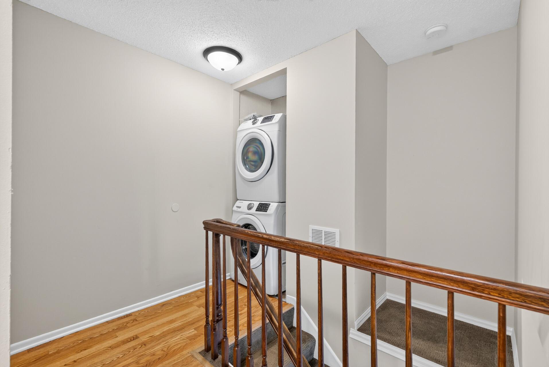 2502 Unity Avenue N Property Photo 28