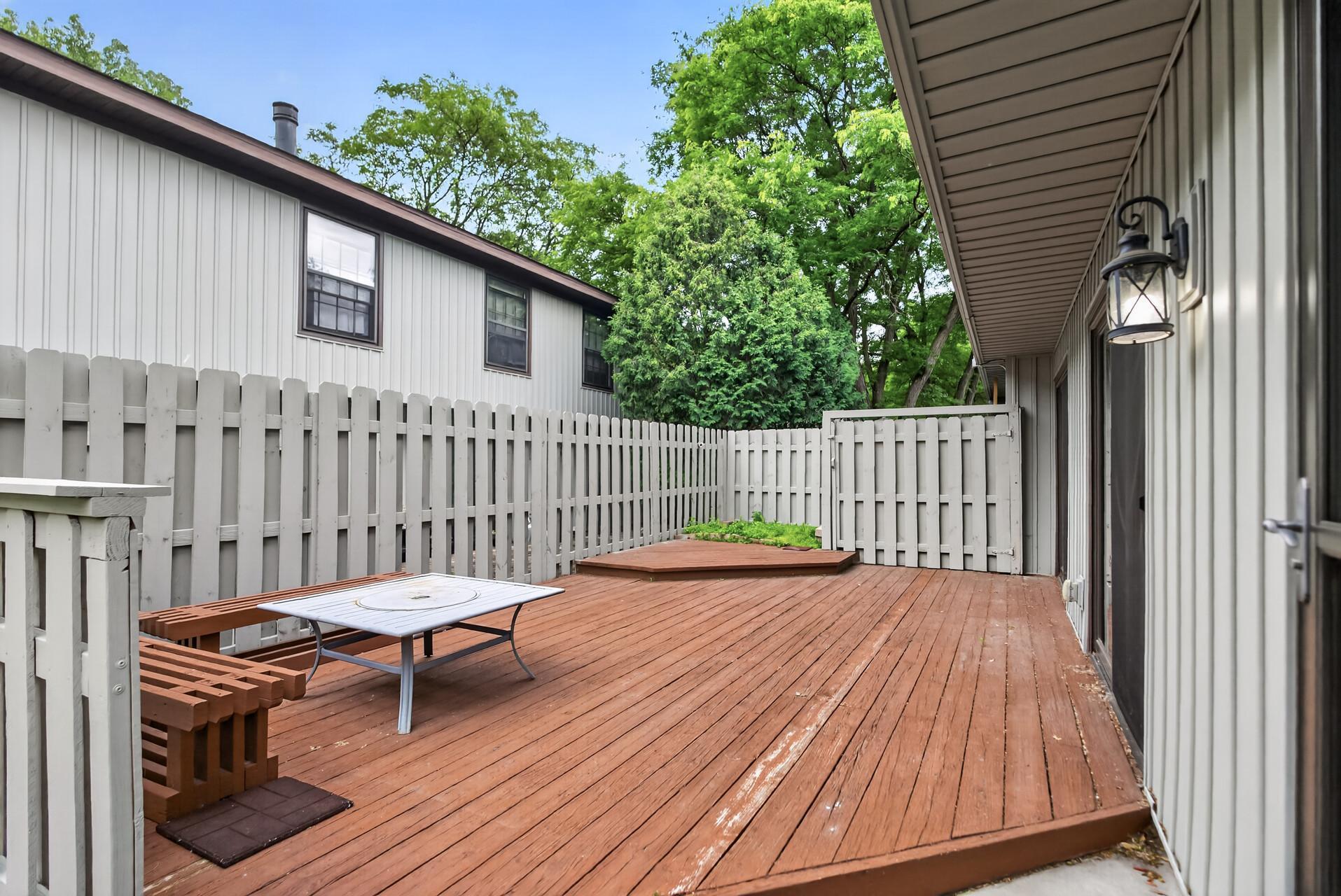 2502 Unity Avenue N Property Photo 29