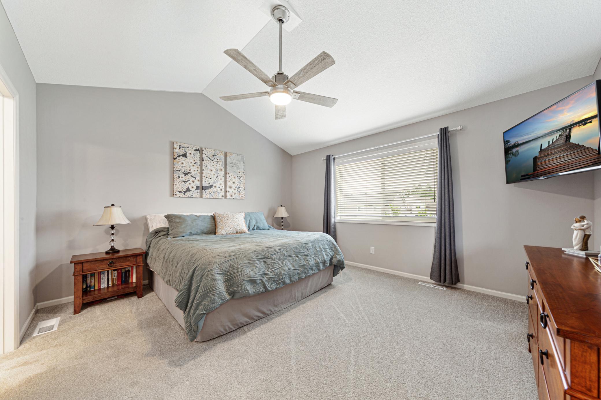 17821 Meadows Way Se Property Photo 6
