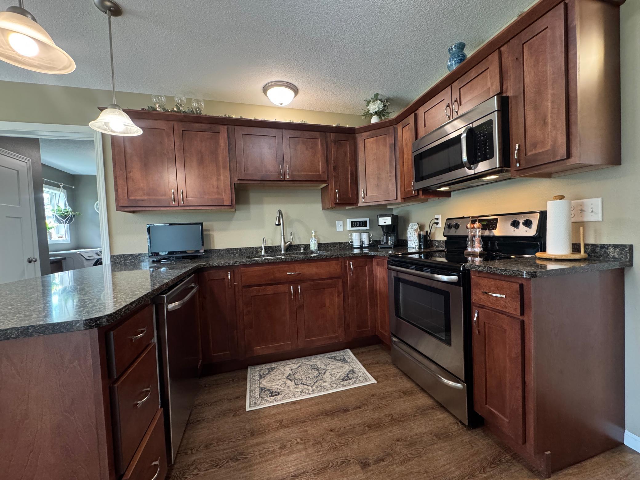 8035 Moidore Drive Nw Property Photo 8
