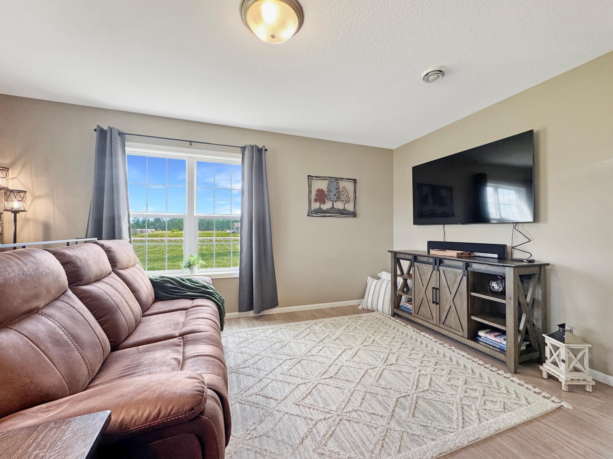 8035 Moidore Drive Nw Property Photo 12