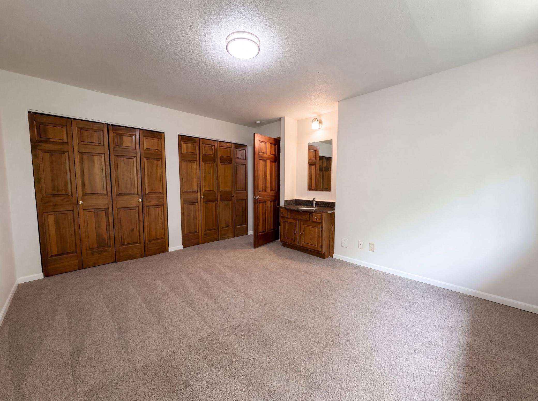 13637 Heather Hills Drive Property Photo 9