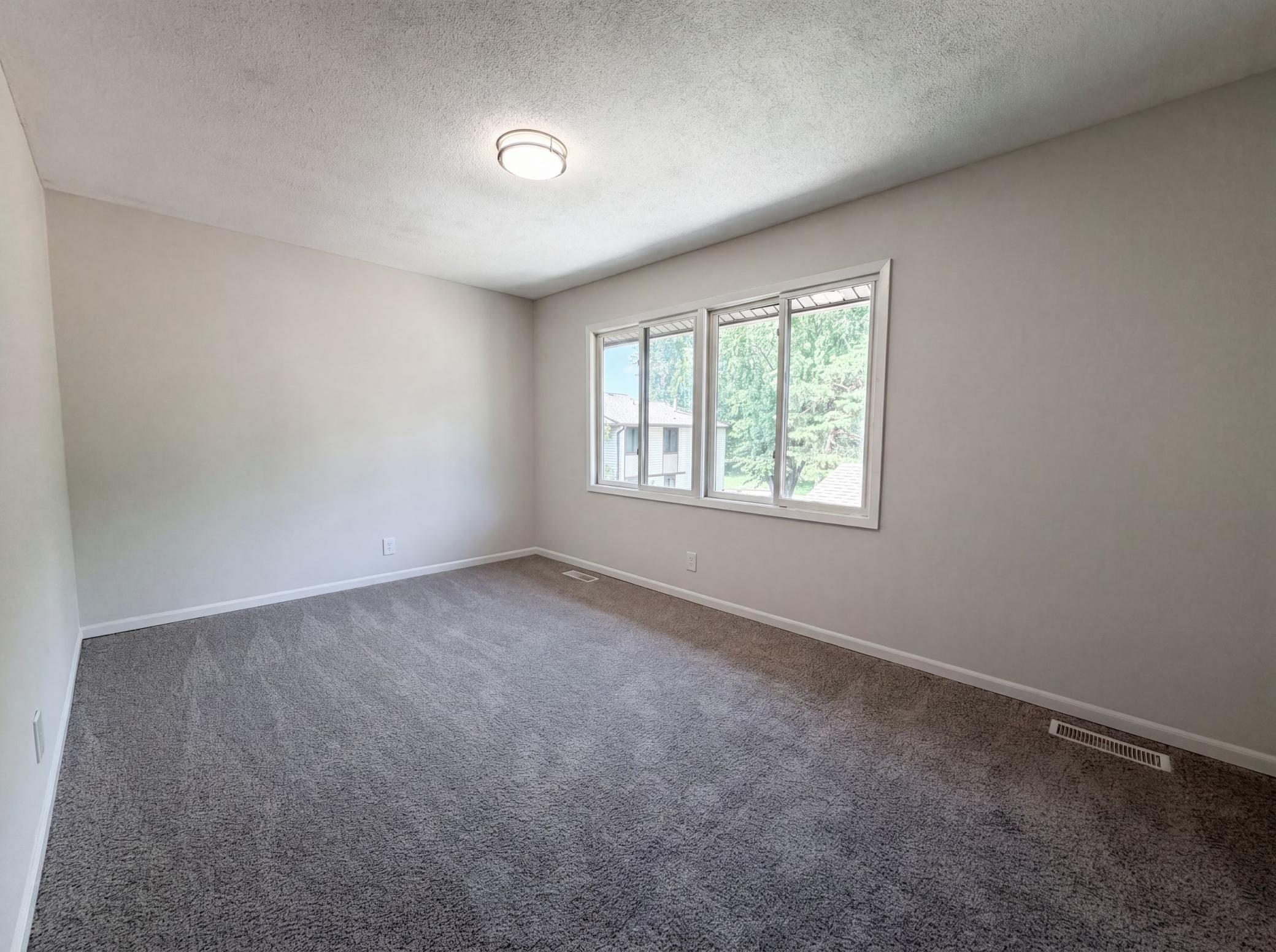 13637 Heather Hills Drive Property Photo 10