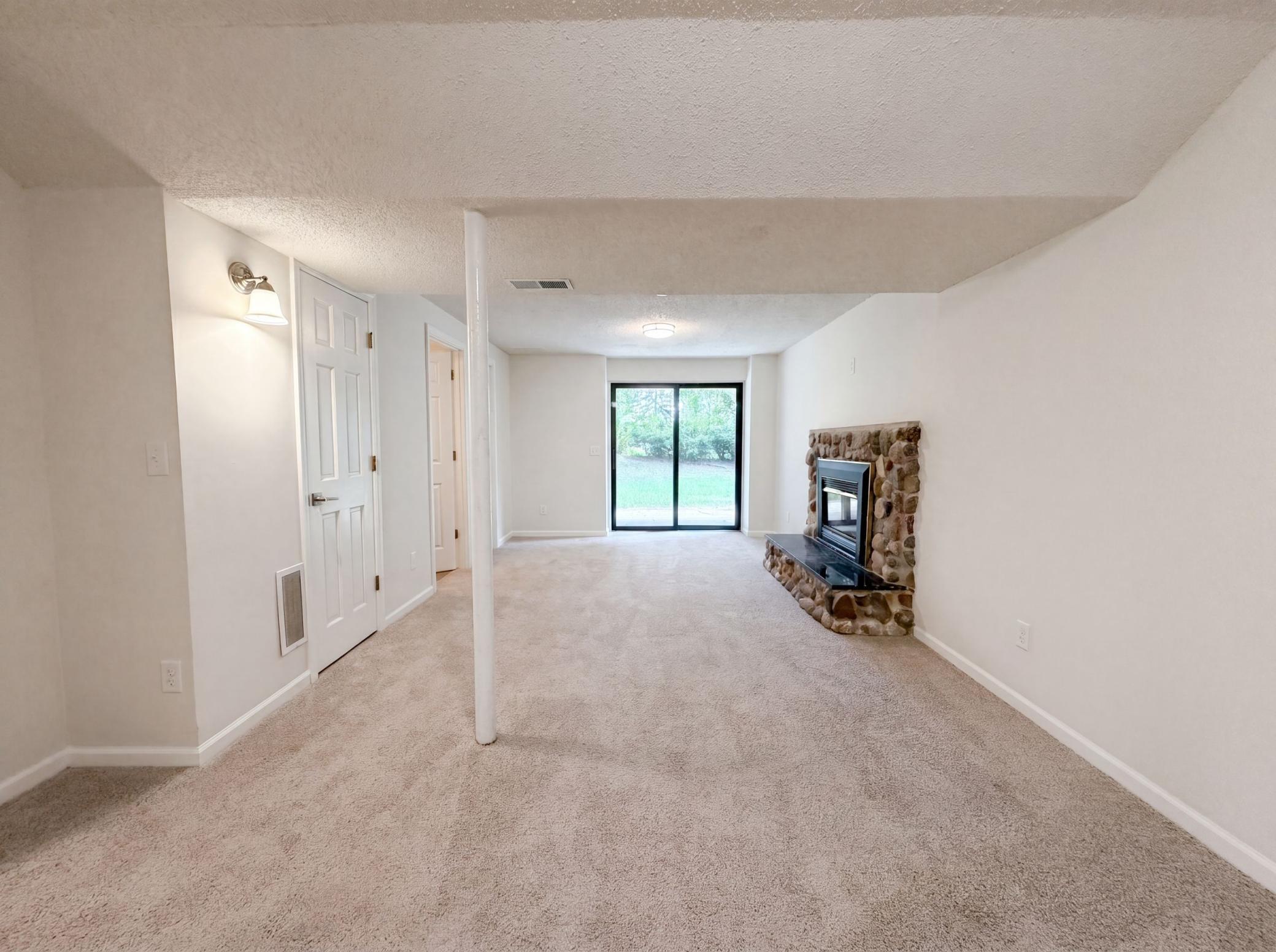 13637 Heather Hills Drive Property Photo 15