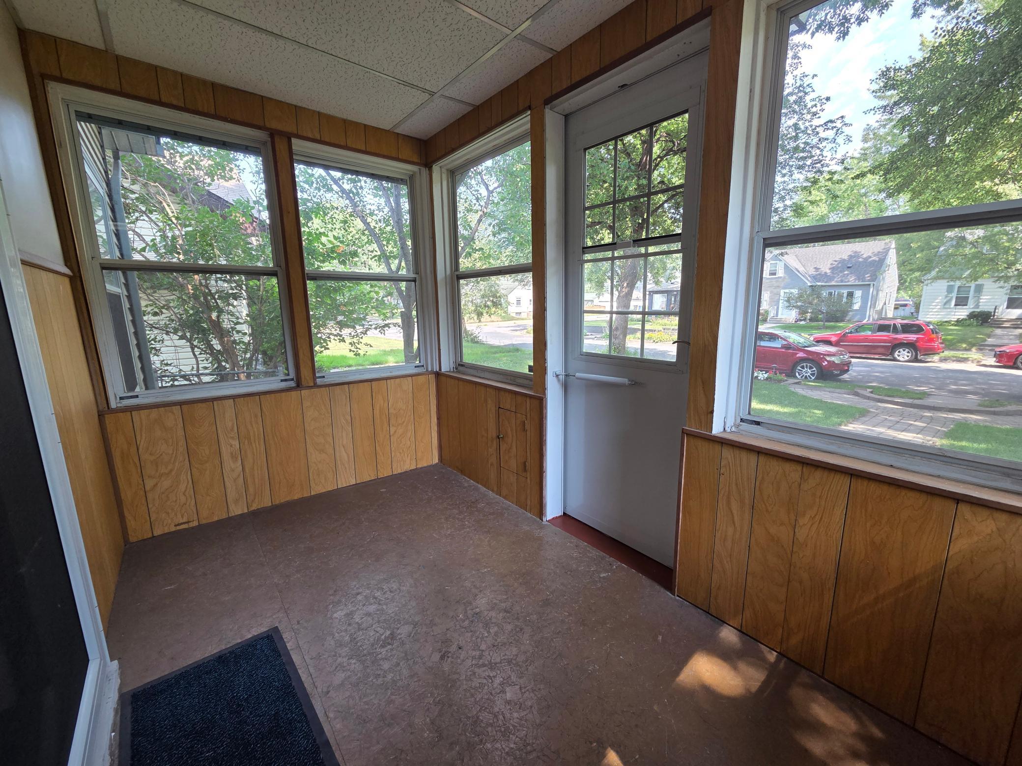 5610 37th Avenue S Property Photo 2