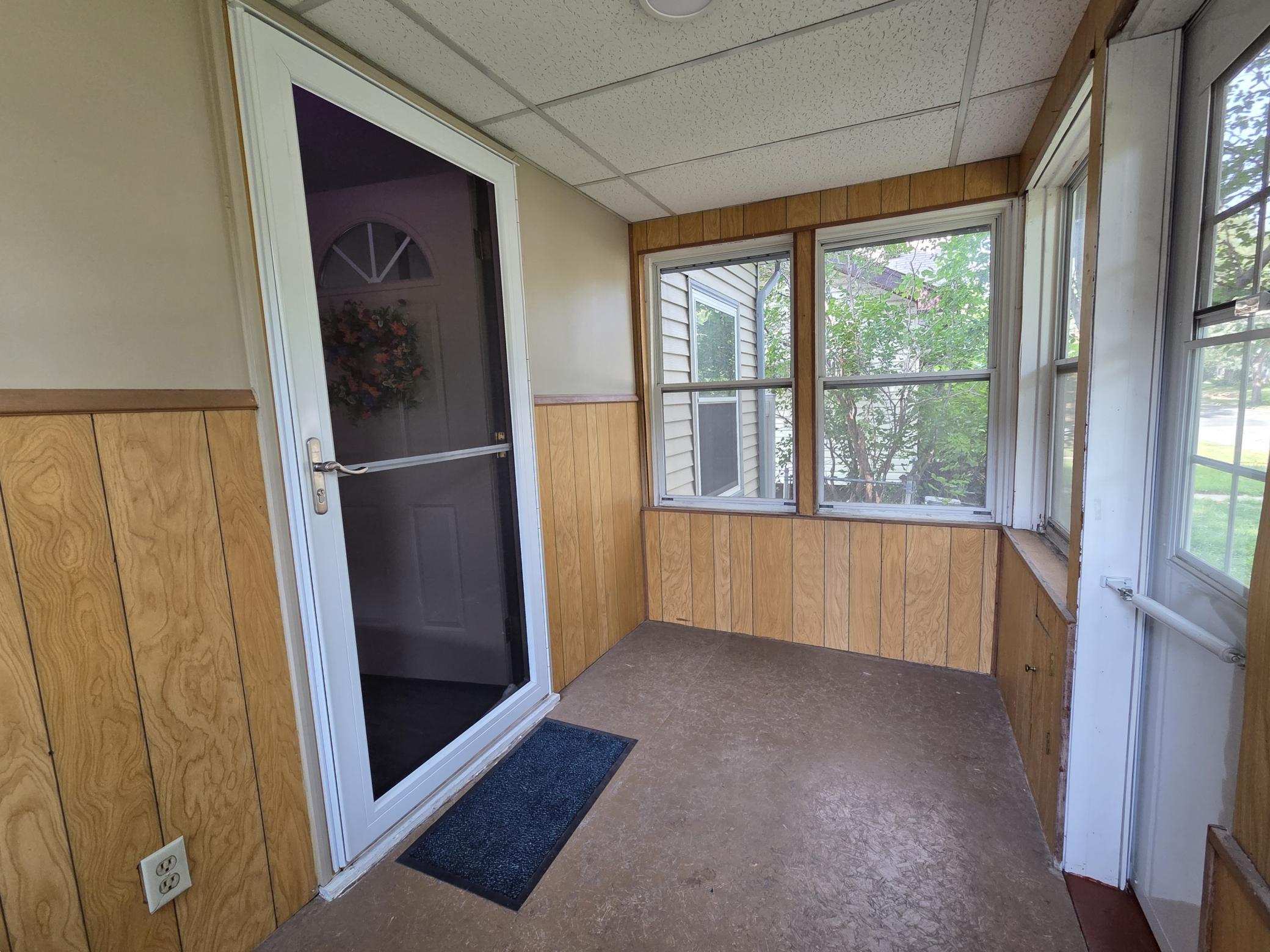 5610 37th Avenue S Property Photo 3