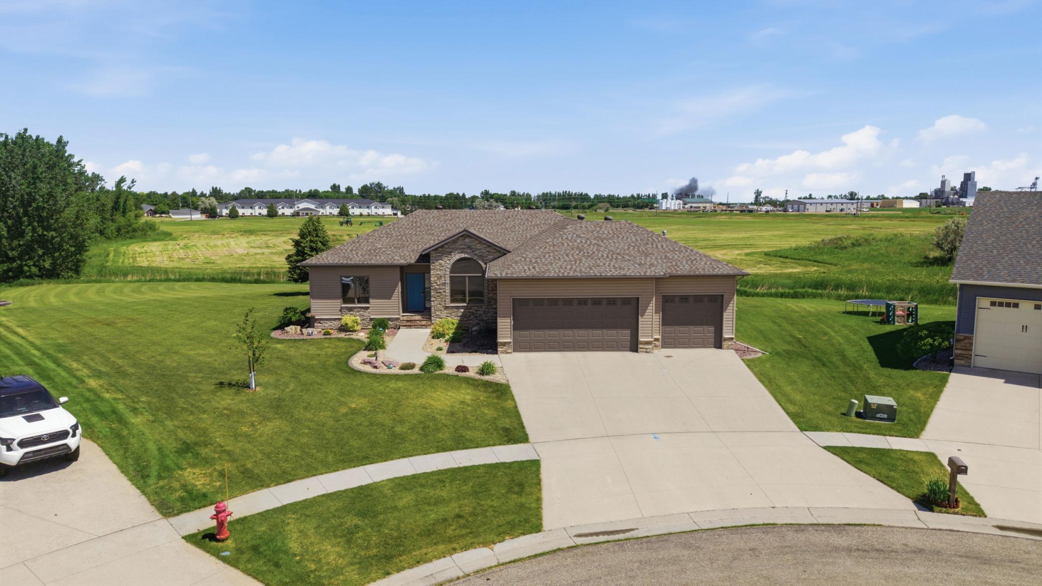 501 Willow Bend Circle