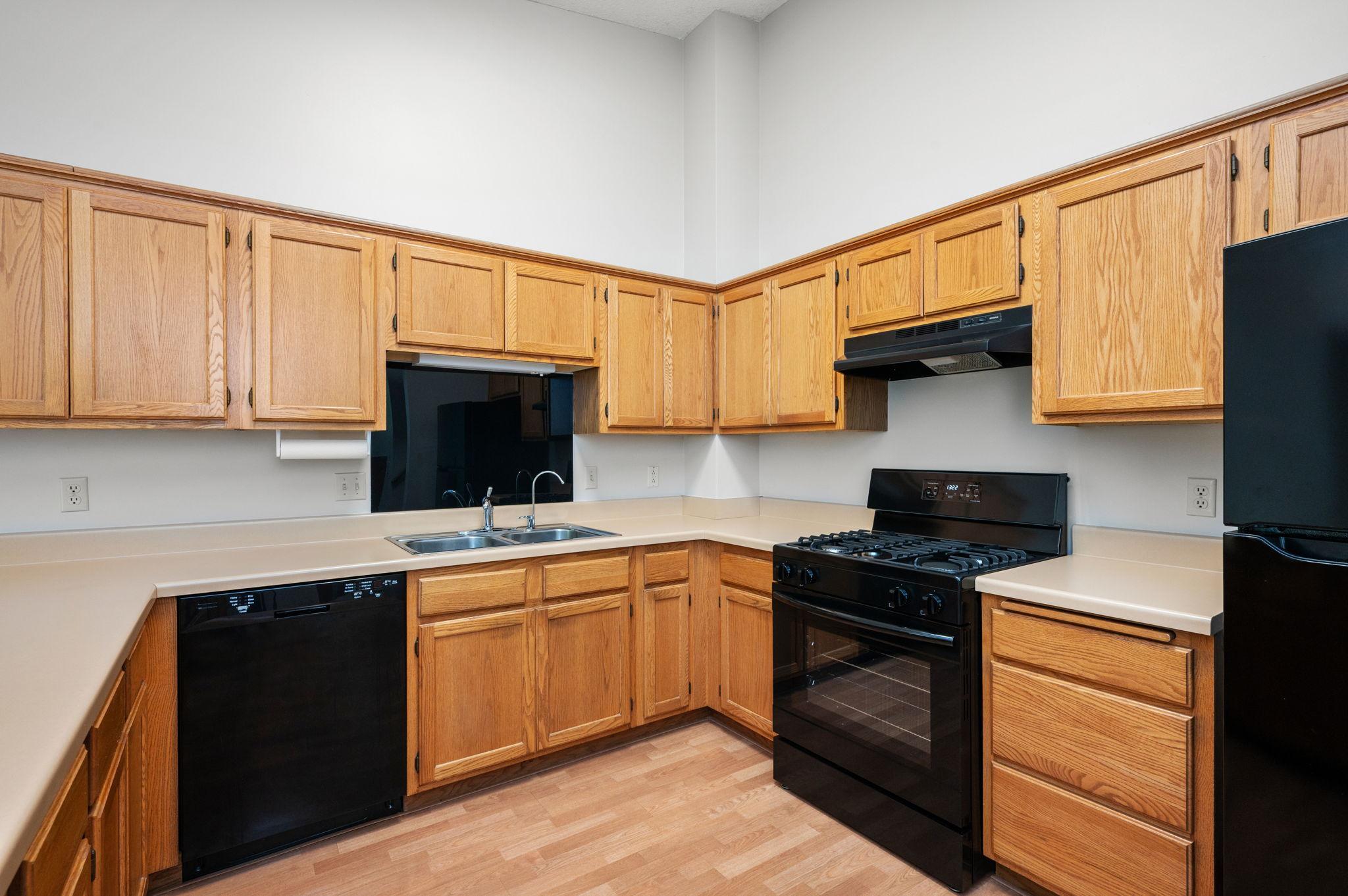 17847 Evener Way Property Photo 12