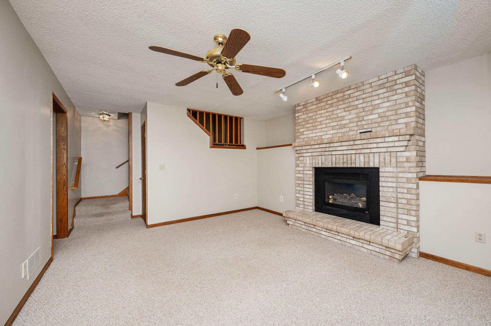 17847 Evener Way Property Photo 20