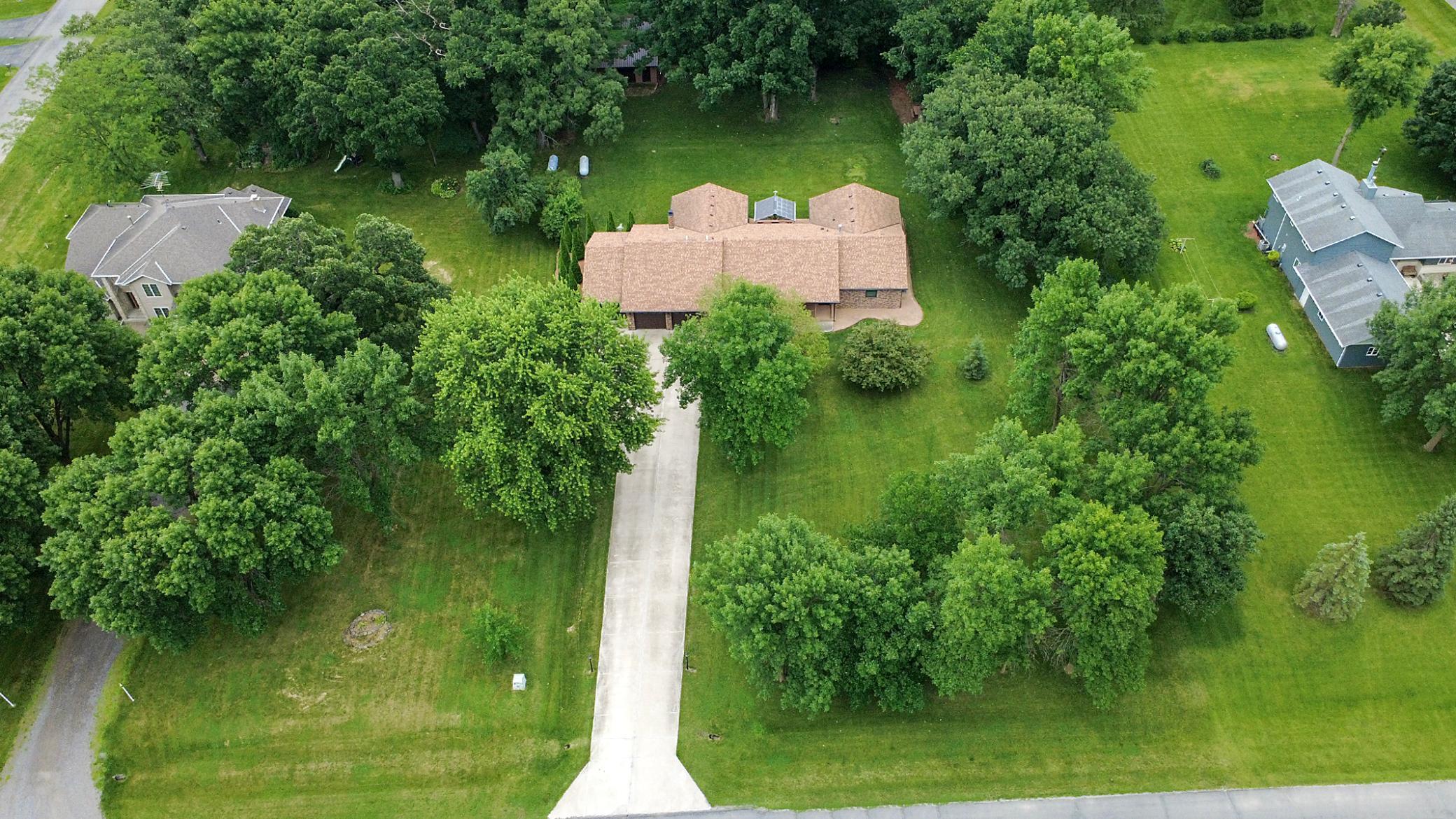 19634 Skyview Circle Property Photo 1
