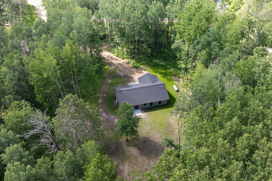 121 Ridgeway Path Property Photo 3