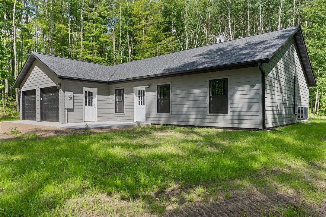 121 Ridgeway Path Property Photo 4