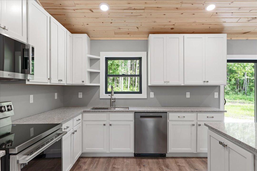 121 Ridgeway Path Property Photo 7