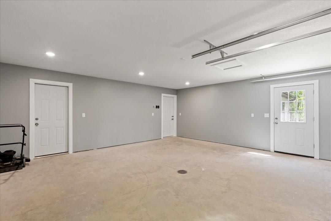 121 Ridgeway Path Property Photo 23