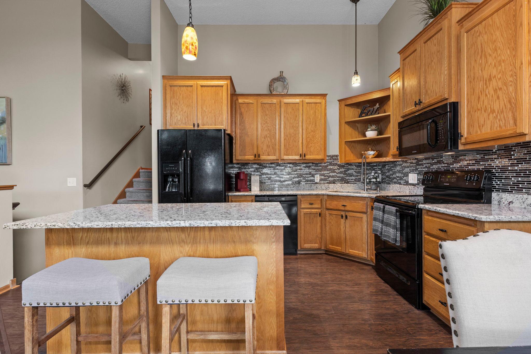8374 Cedarview Circle Property Photo 6