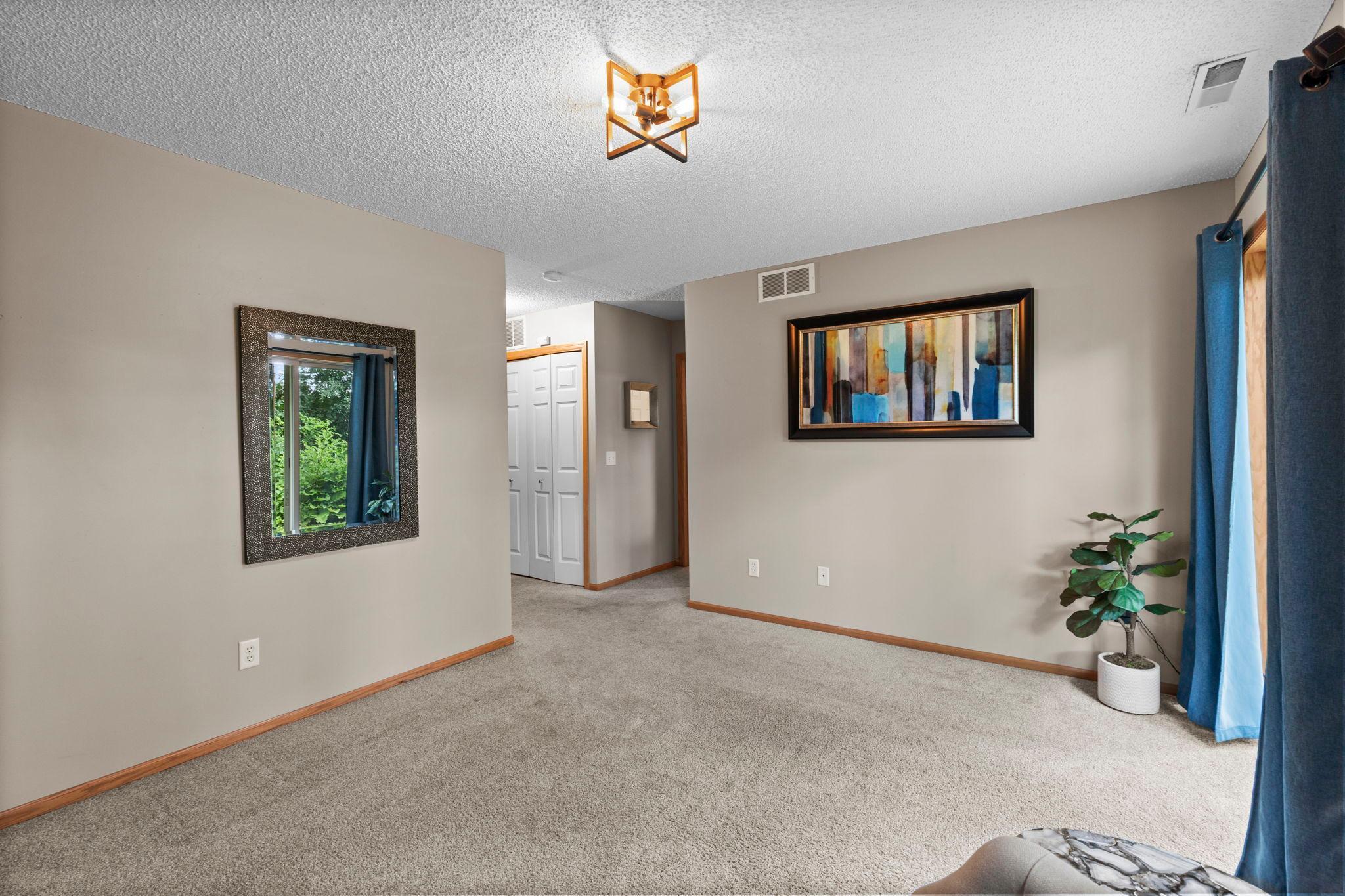 8374 Cedarview Circle Property Photo 16
