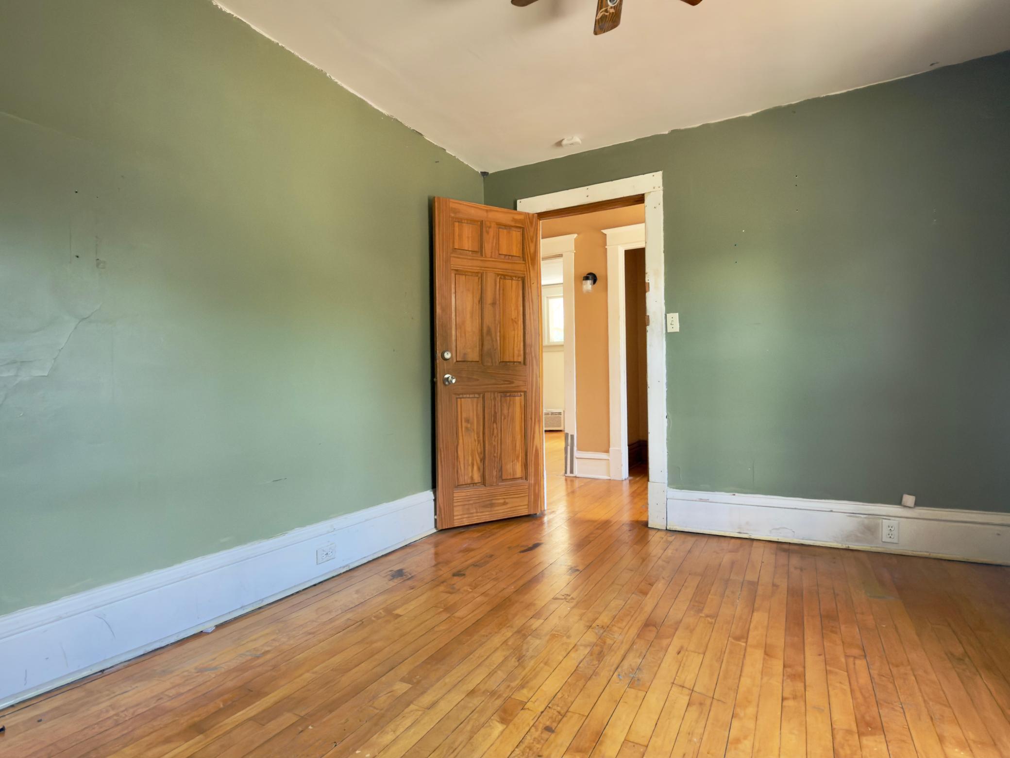 878 22nd Avenue Se Property Photo 9