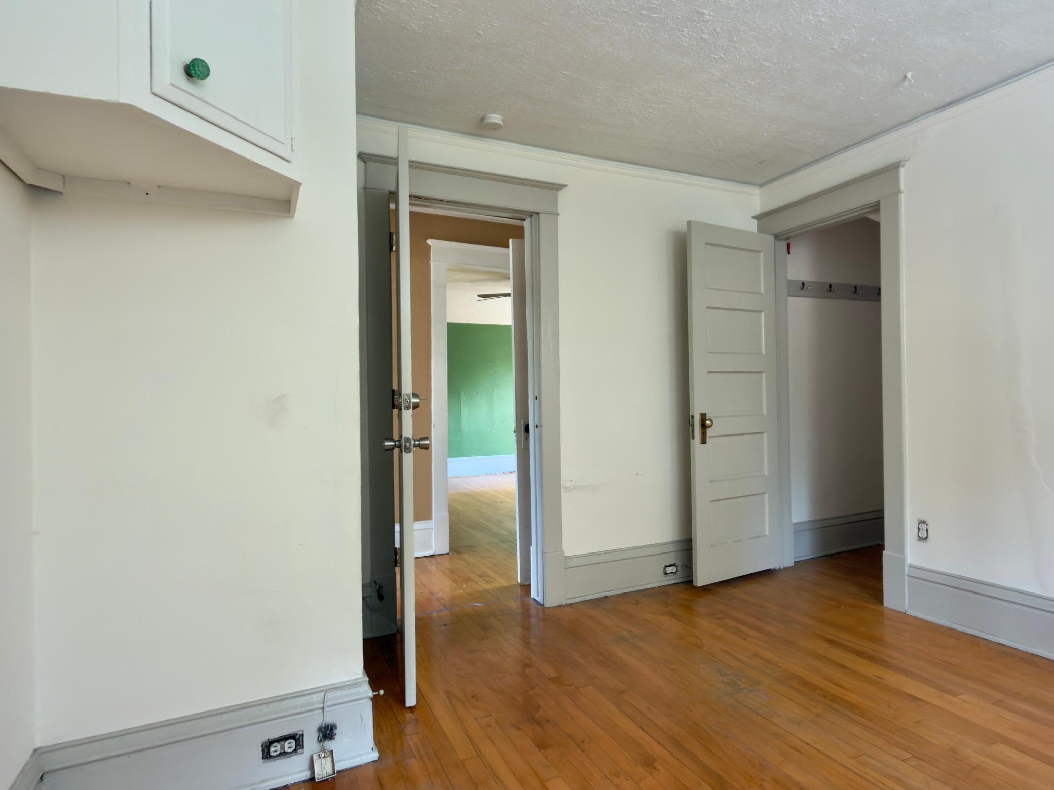 878 22nd Avenue Se Property Photo 18
