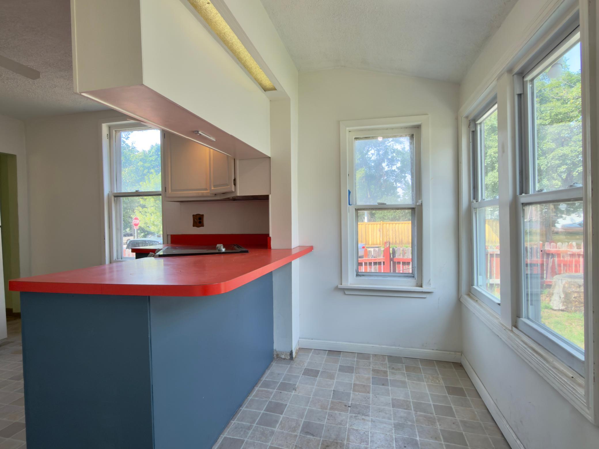 878 22nd Avenue Se Property Photo 25