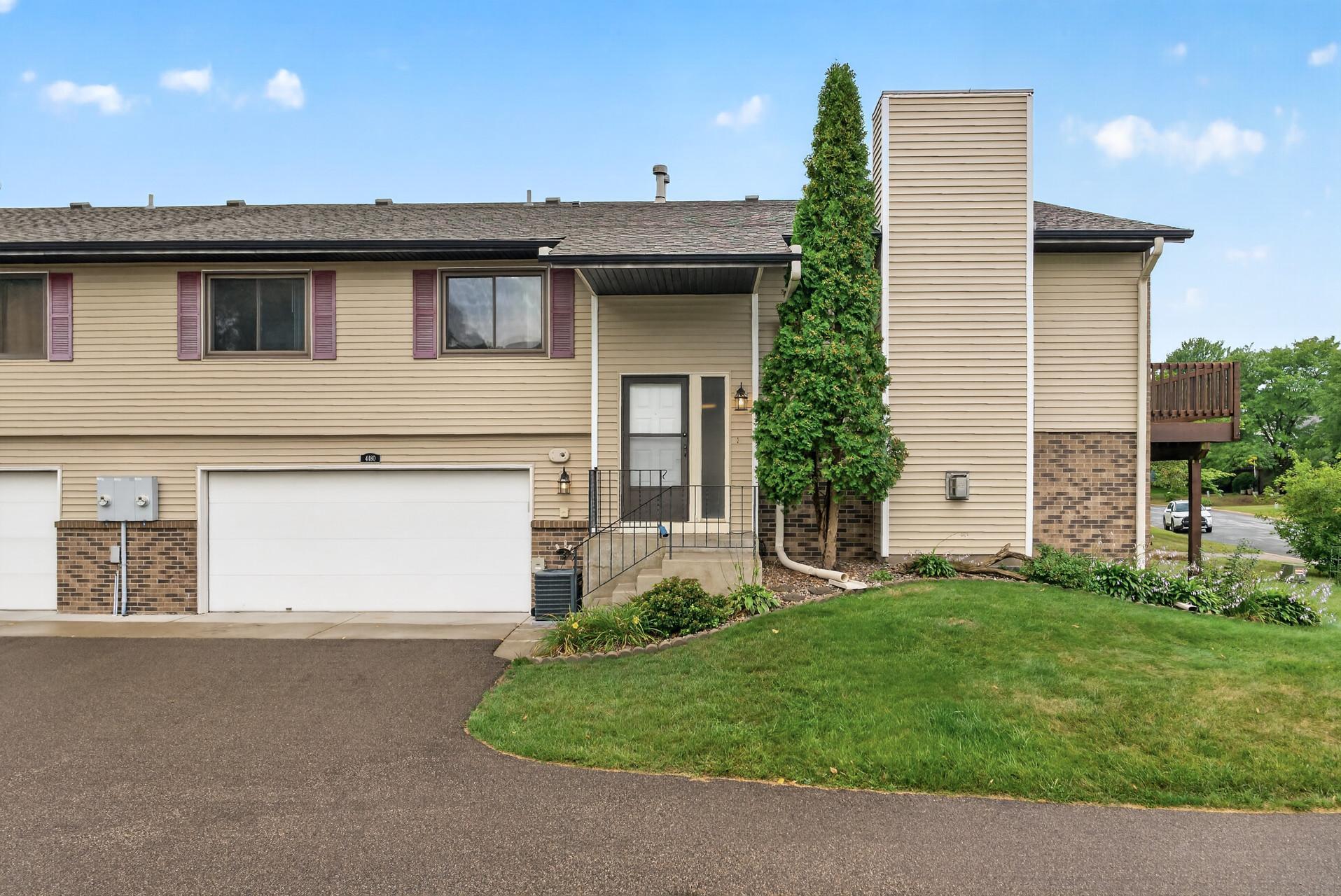 4480 Clover Lane A Property Photo 1