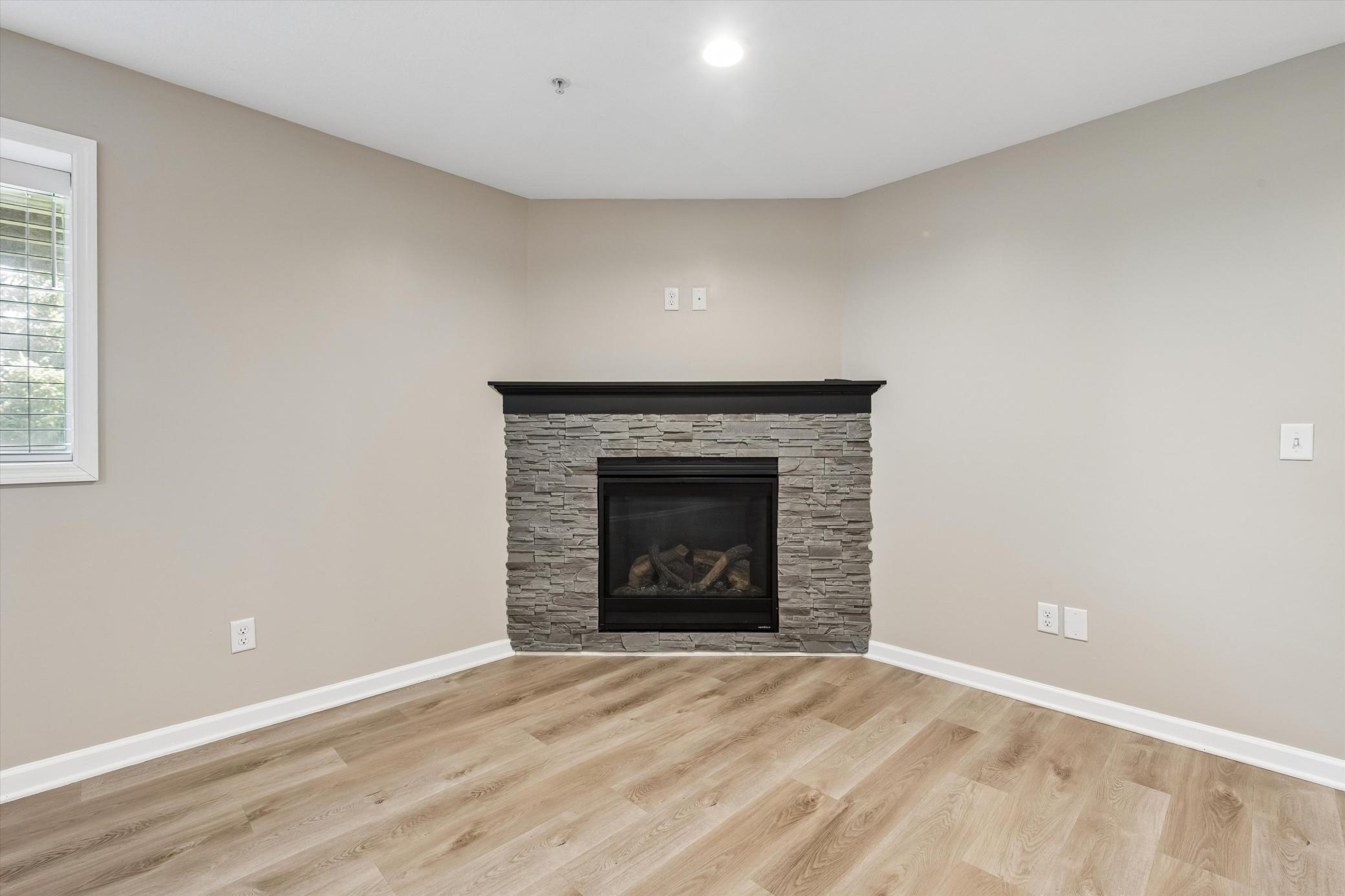 4147 Blakewood Drive Property Photo 25