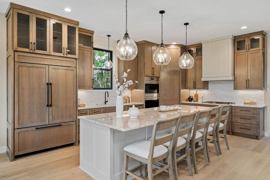 3061 Lake Shore Boulevard Property Photo 17