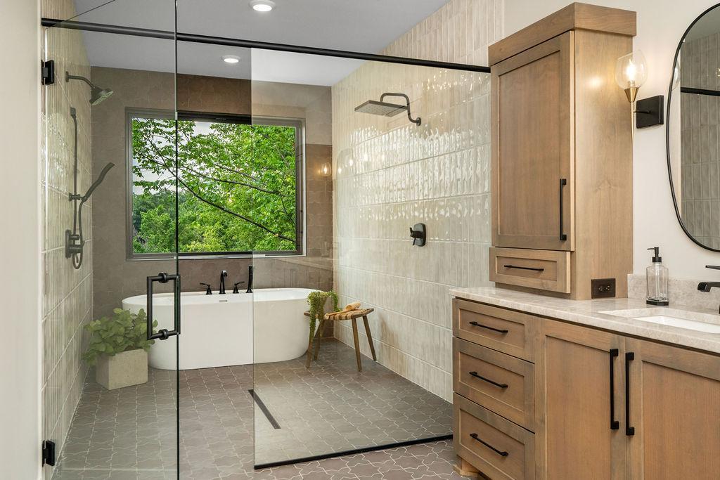 3061 Lake Shore Boulevard Property Photo 29
