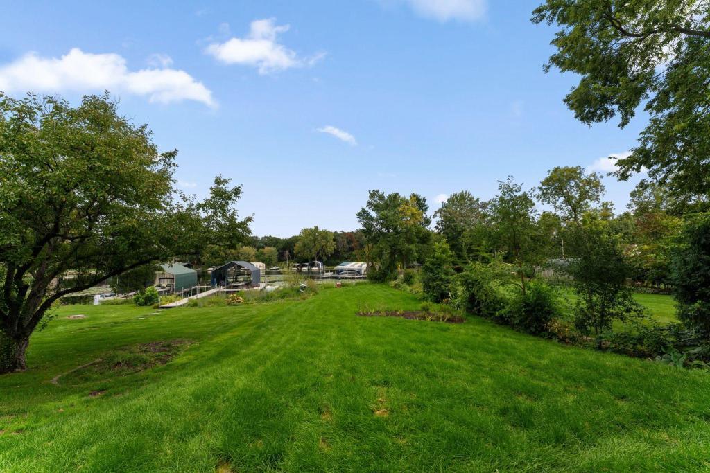 3061 Lake Shore Boulevard Property Photo 73