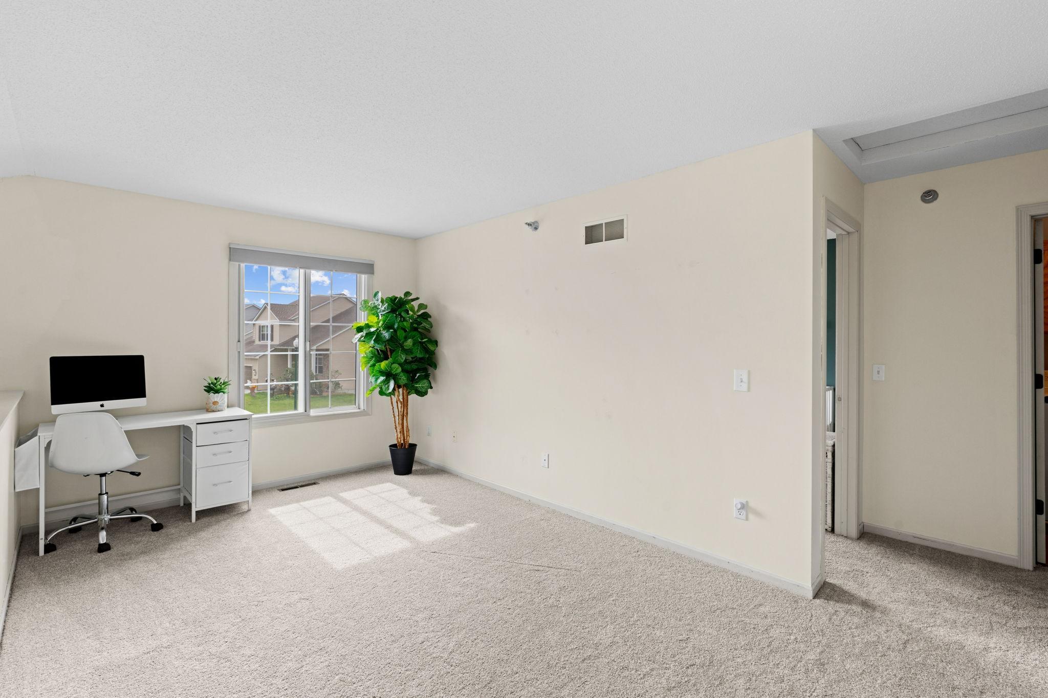 1711 Elm Street Property Photo 16