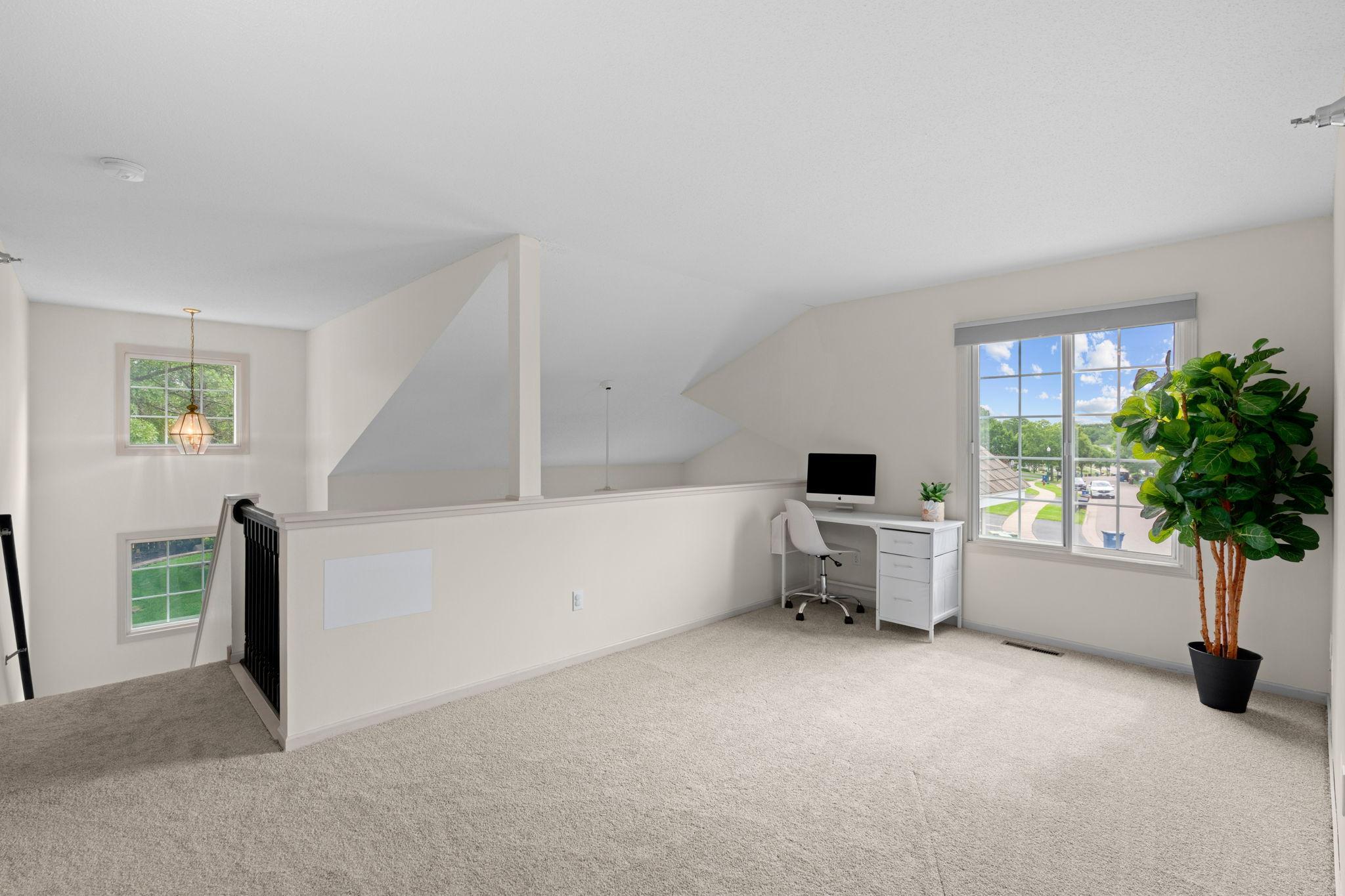 1711 Elm Street Property Photo 17