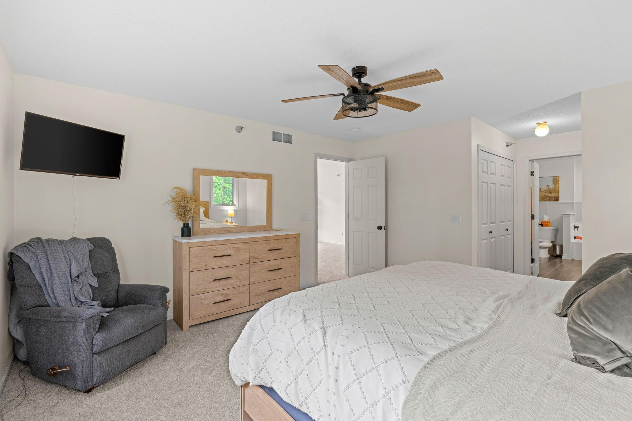 1711 Elm Street Property Photo 19