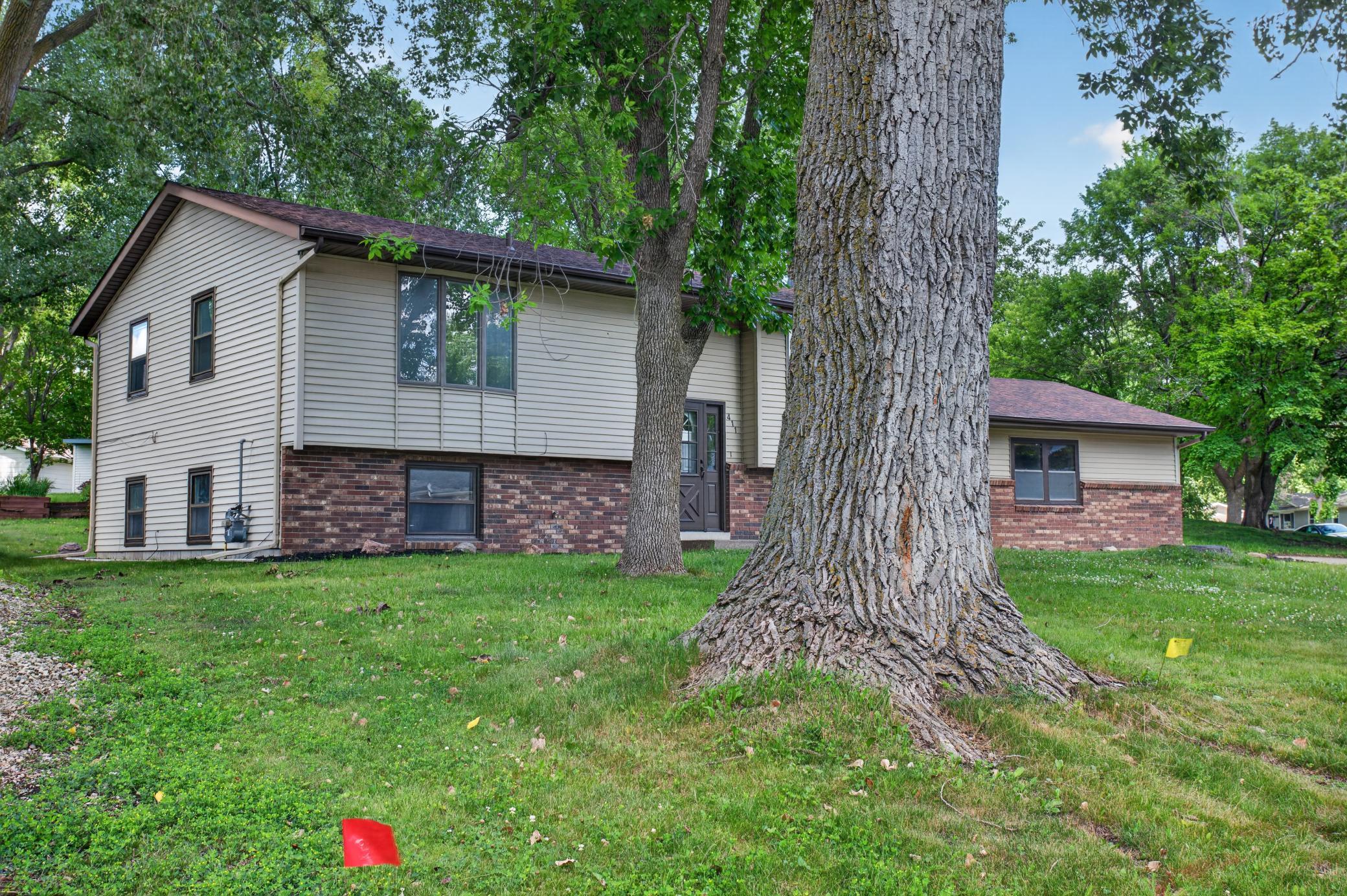 411 Adams Drive W Property Photo 16