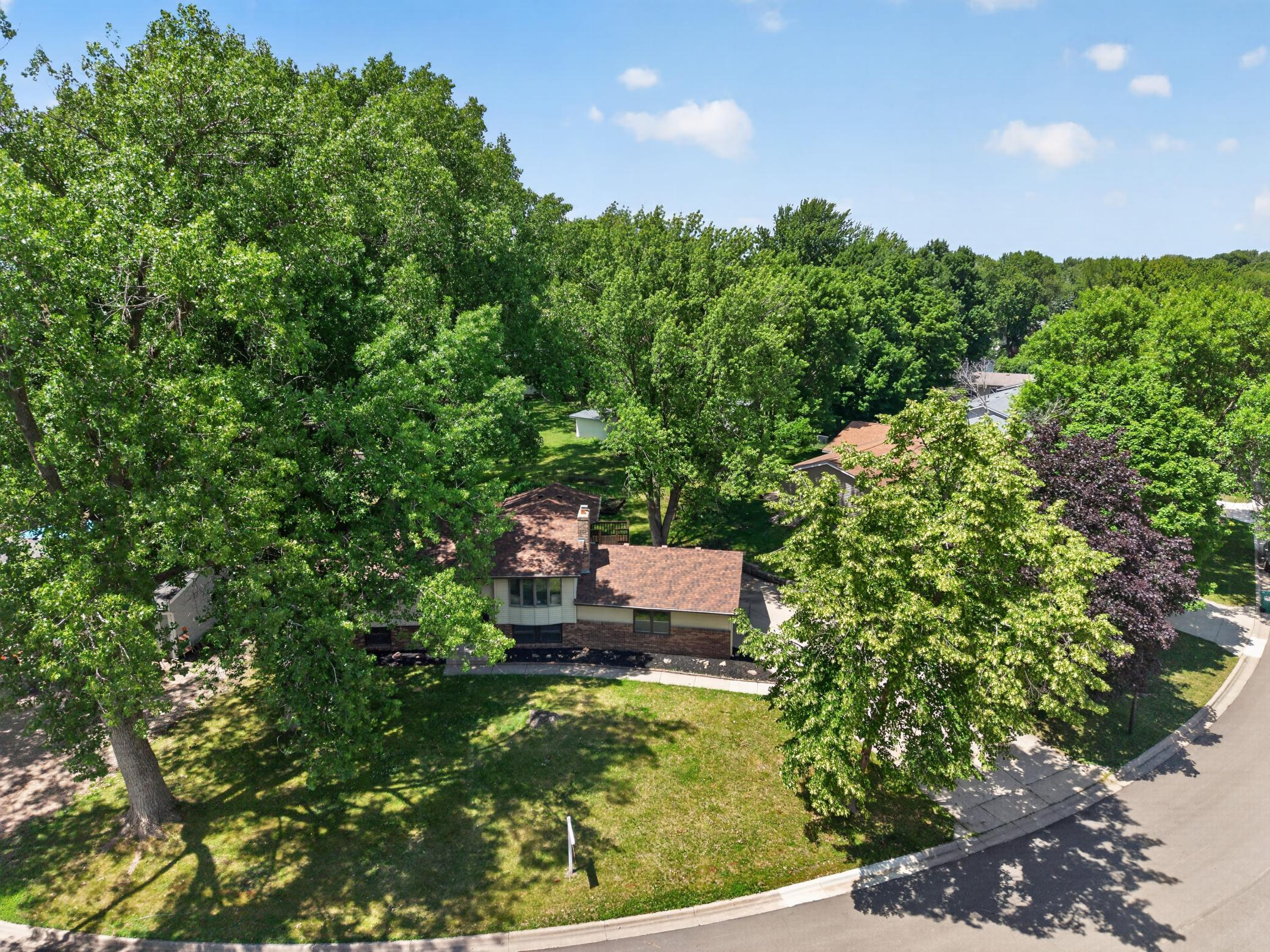 411 Adams Drive W Property Photo 21