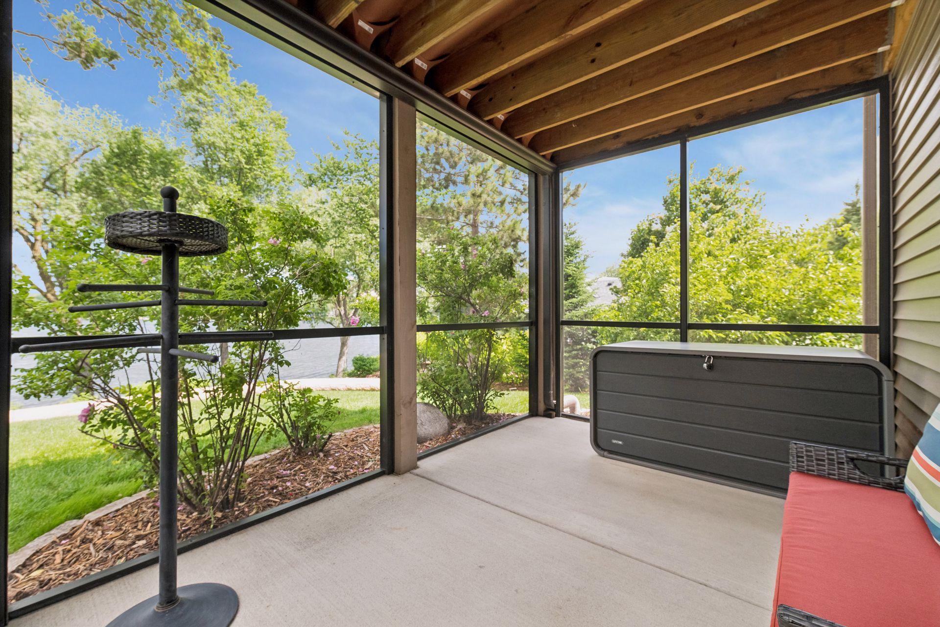 920 Pershing Circle Property Photo 34