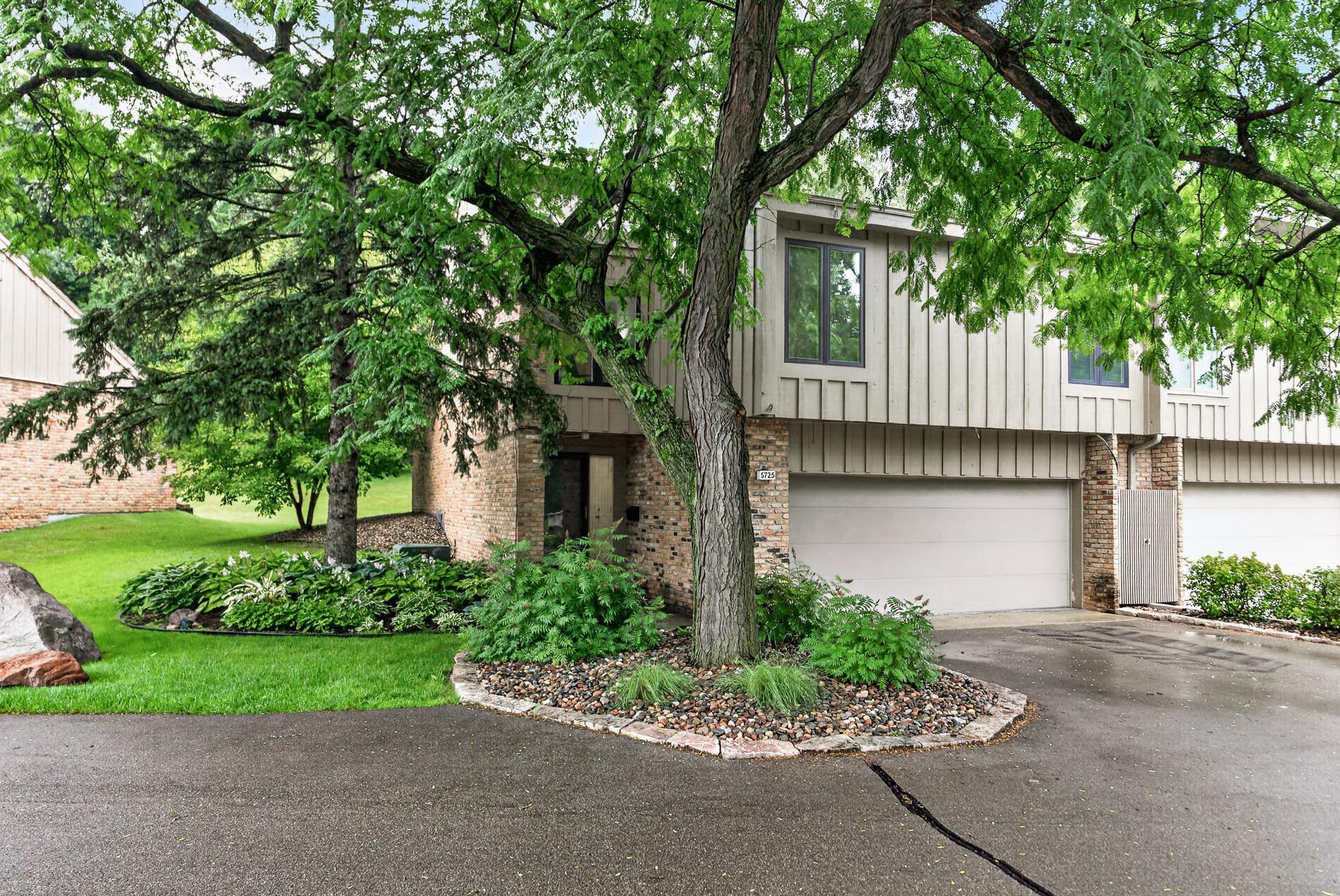 5725 Duncan Lane