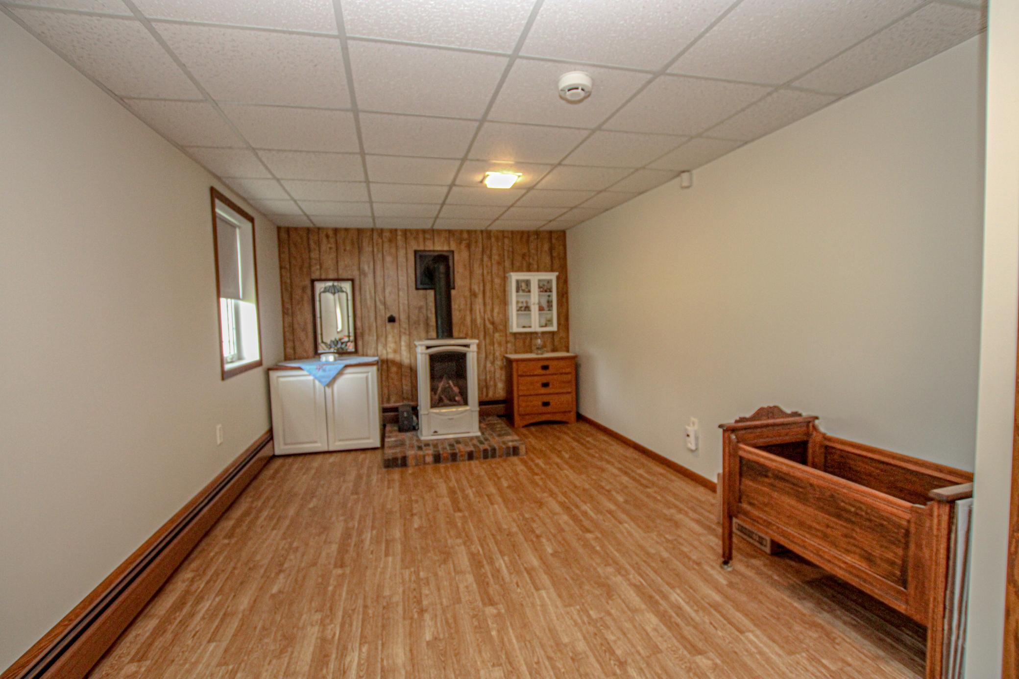 8691 County Road 11 Ne Property Photo 32