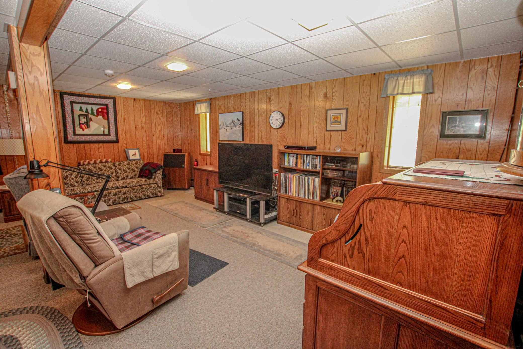 8691 County Road 11 Ne Property Photo 35