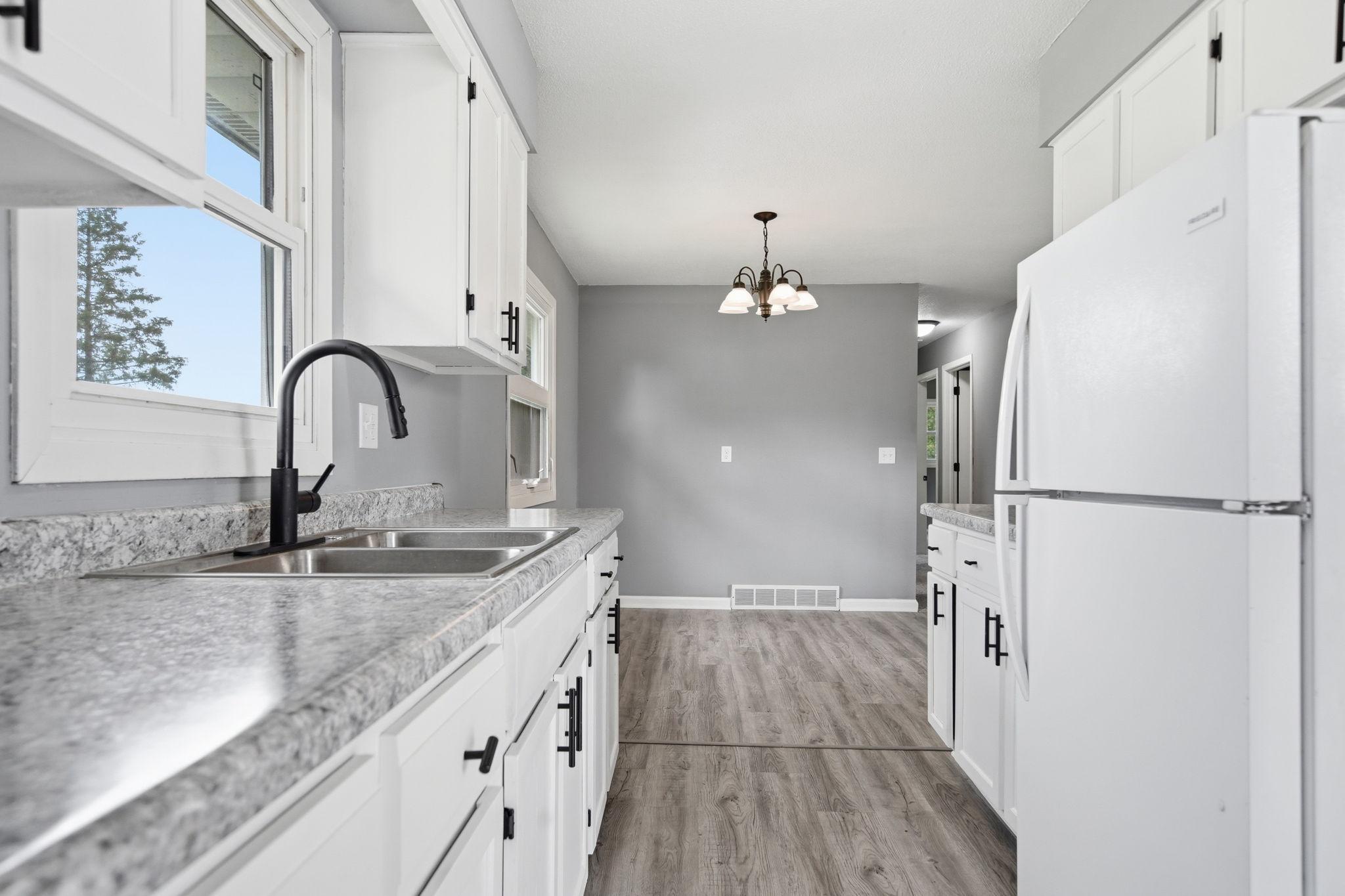 2597 Highway 65 Property Photo 6