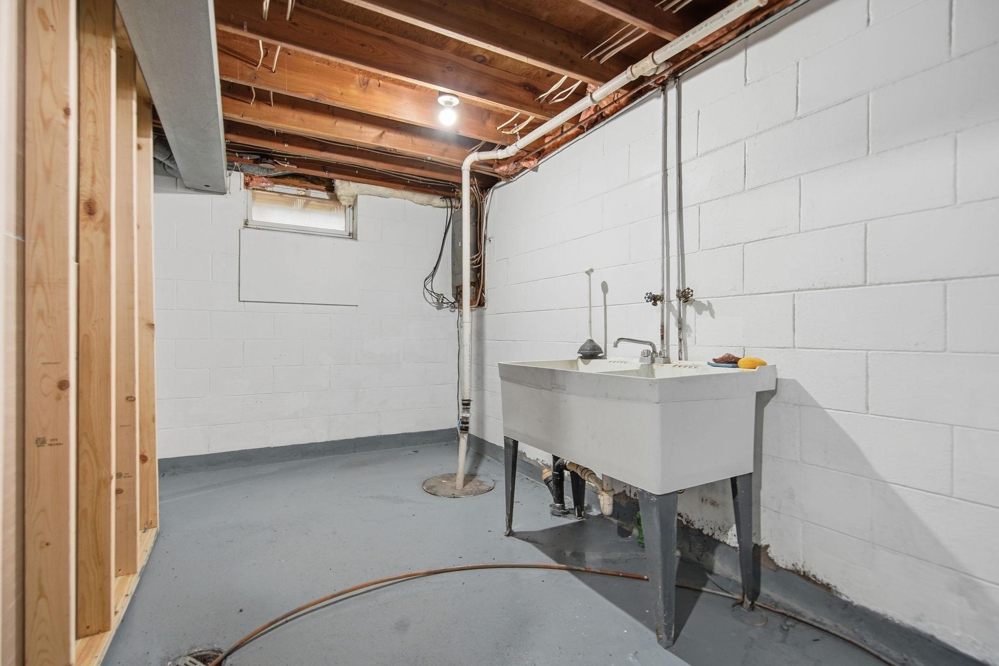 2597 Highway 65 Property Photo 29